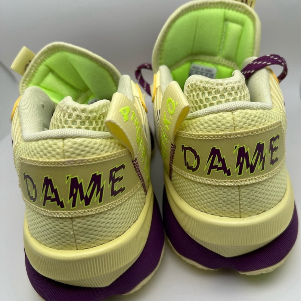 NWT Adidas Dame 8 Athletic Shoe Purple/Yellow Sz 9.5 - Picture 4 of 5